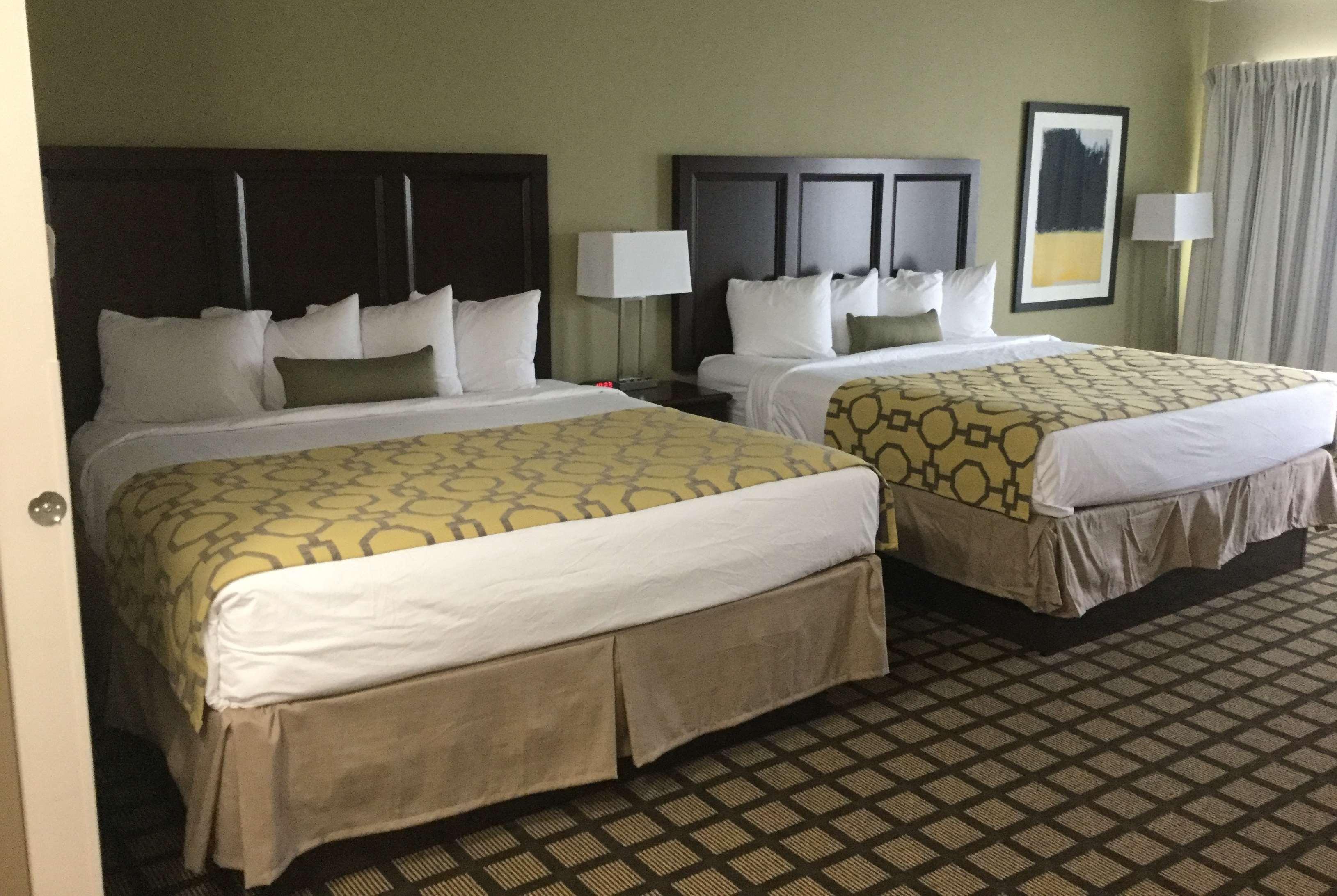 Baymont By Wyndham Powell Hotel