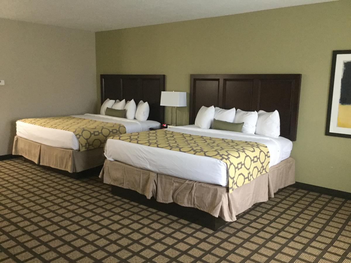 Baymont By Wyndham Powell Hotel